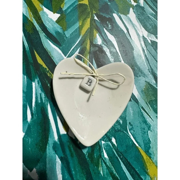 East of India Heart Shaped Dish - Letter B - Picture 1 of 2